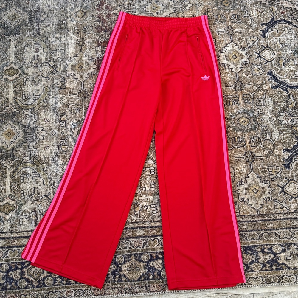 NWOT Adidas Adicolor Loose Track Pants in red with pink stripe, M
